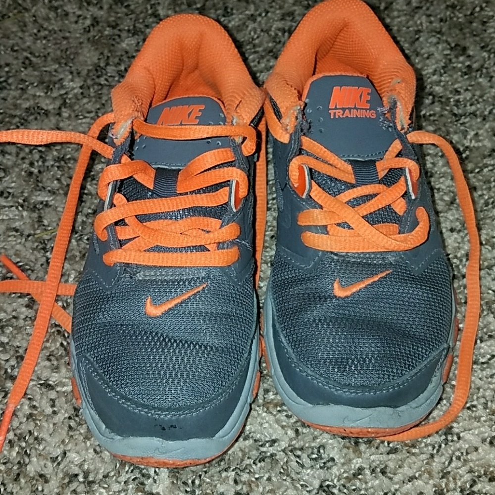 Boys Size 11 Orange Nike Shoe